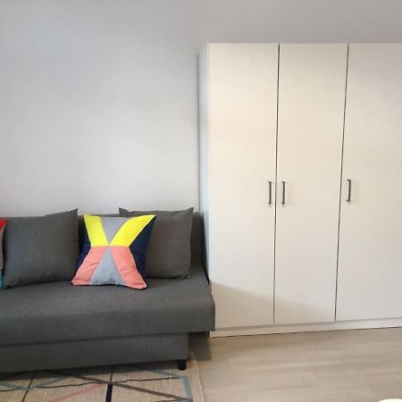 Relaxing Apartment And Great Location Bucarest Esterno foto