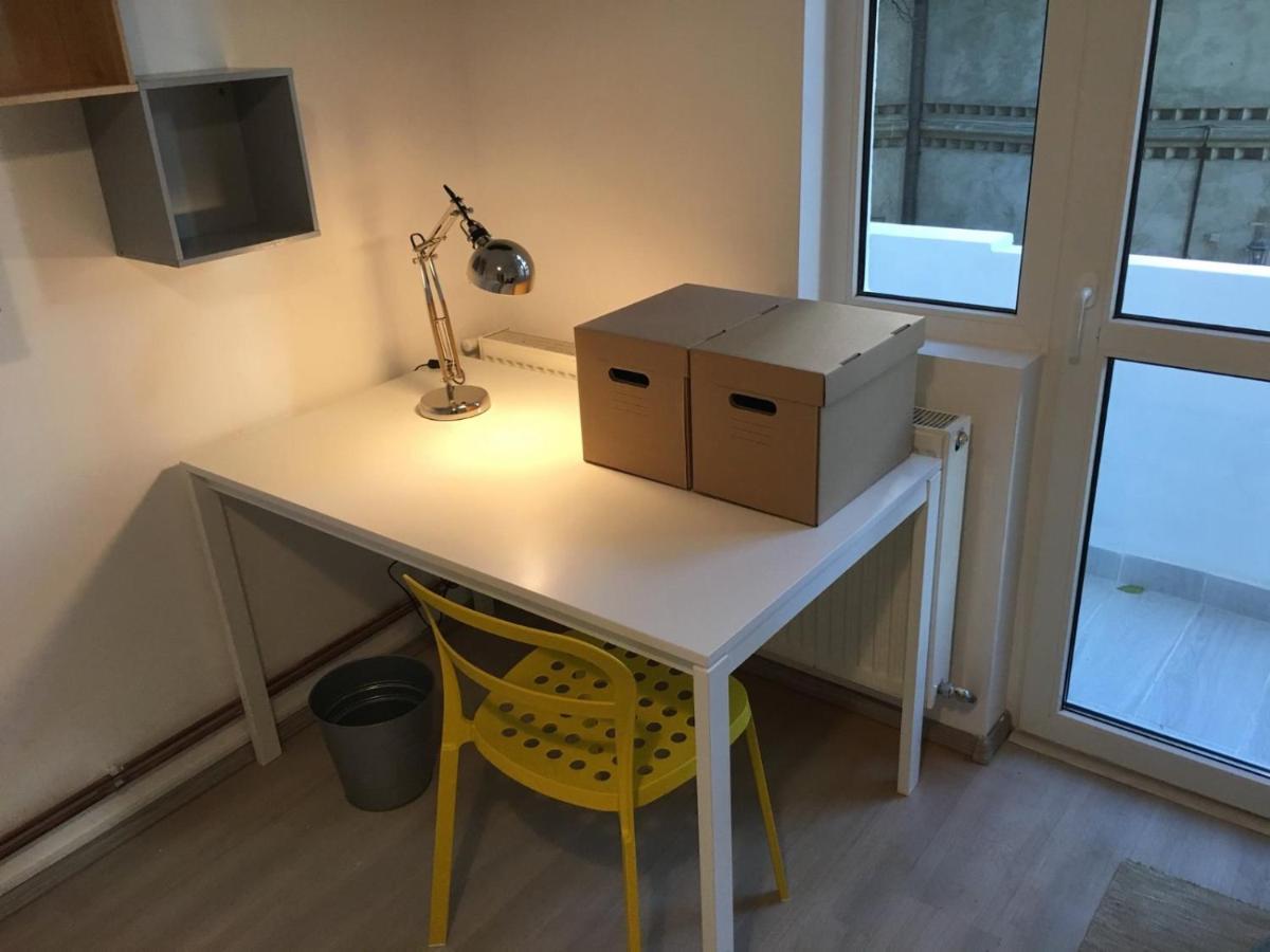 Relaxing Apartment And Great Location Bucarest Esterno foto